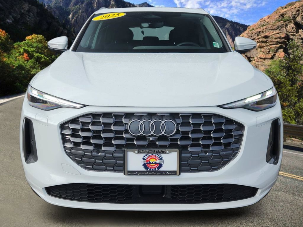 Used 2025 Audi Q5 Premium AWD/4WD image 5
