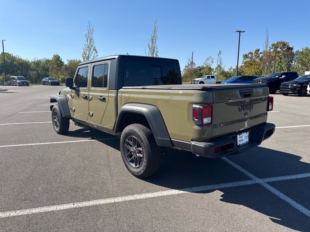 New 2026 Jeep Gladiator Sport w/ Dual Top Group AWD/4WD image 5