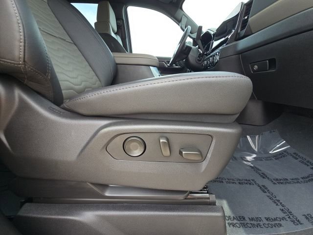 Used 2025 Chevrolet Silverado 2500 ZR2 w/ Technology Package image 18