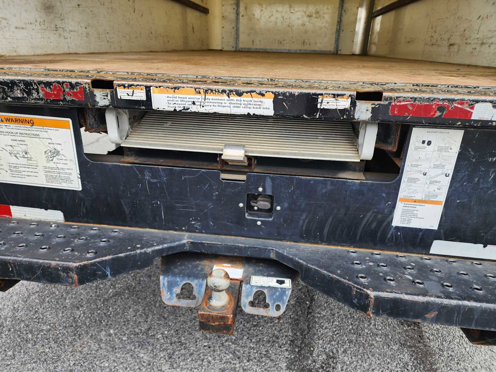 Used 2018 Ford E-350 and Econoline 350 Super Duty image 23