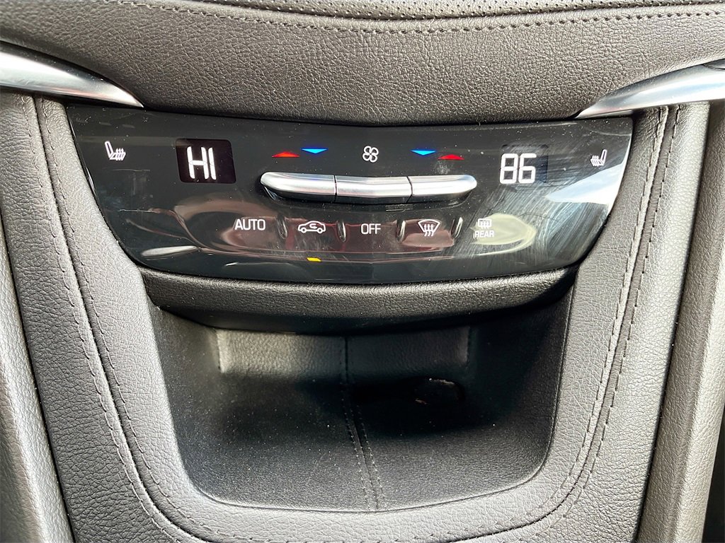 Used 2024 Cadillac XT5 Premium Luxury w/ Technology Package image 16