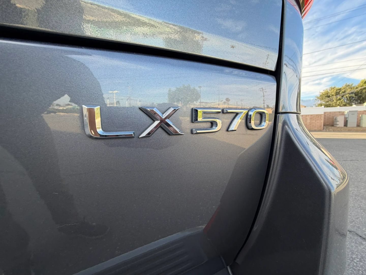 Used 2016 Lexus LX 570 4WD w/ Luxury Package image 39