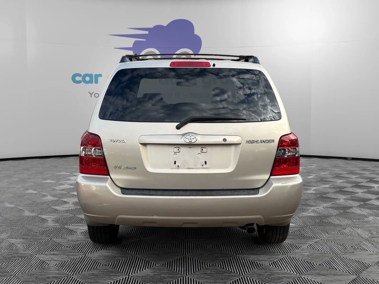 Used 2005 Toyota Highlander 4WD V6 w/ 3rd Row image 4