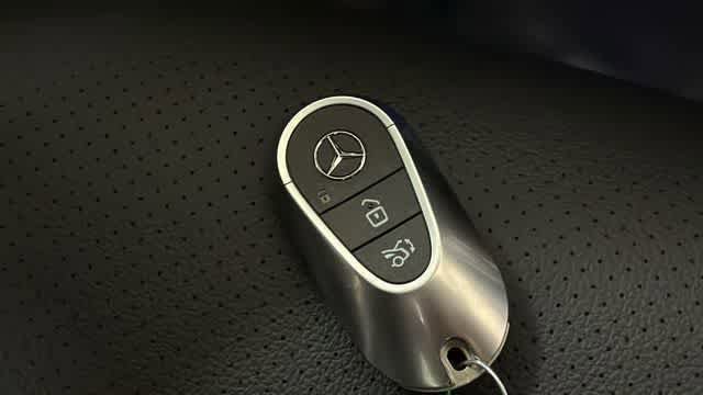 Used 2026 Mercedes-Benz GLC 300 4MATIC image 35