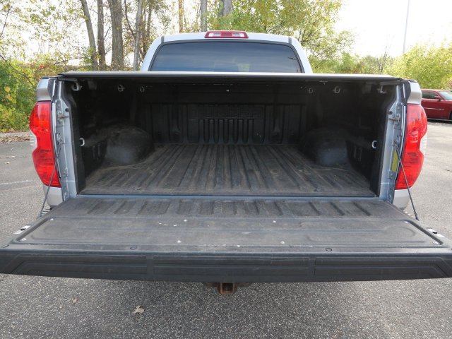 Used 2019 Toyota Tundra SR5 w/ SR5 Upgrade Package AWD/4WD image 16