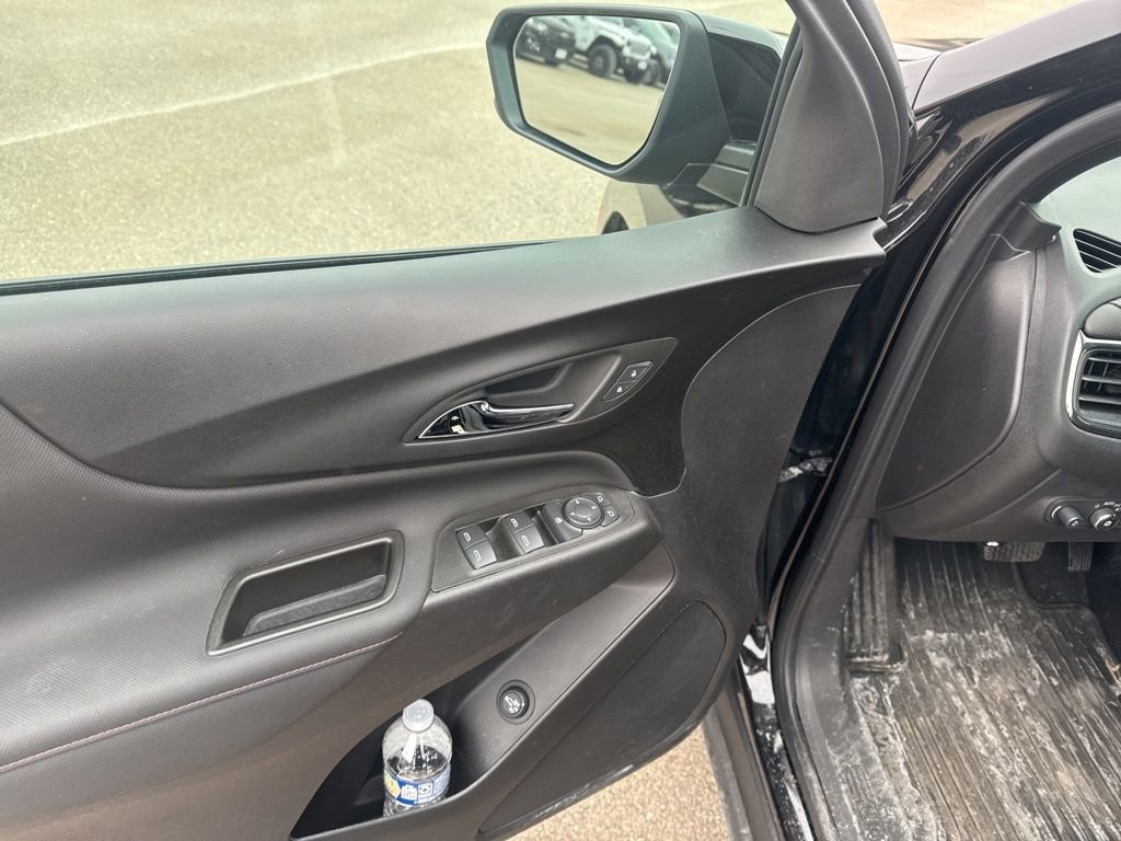 Used 2024 Chevrolet Equinox RS image 17