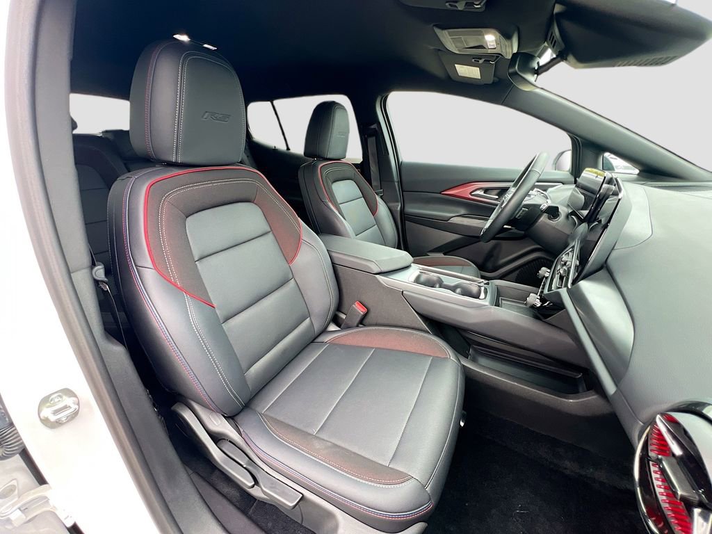 Used 2025 Chevrolet Equinox EV RS image 26