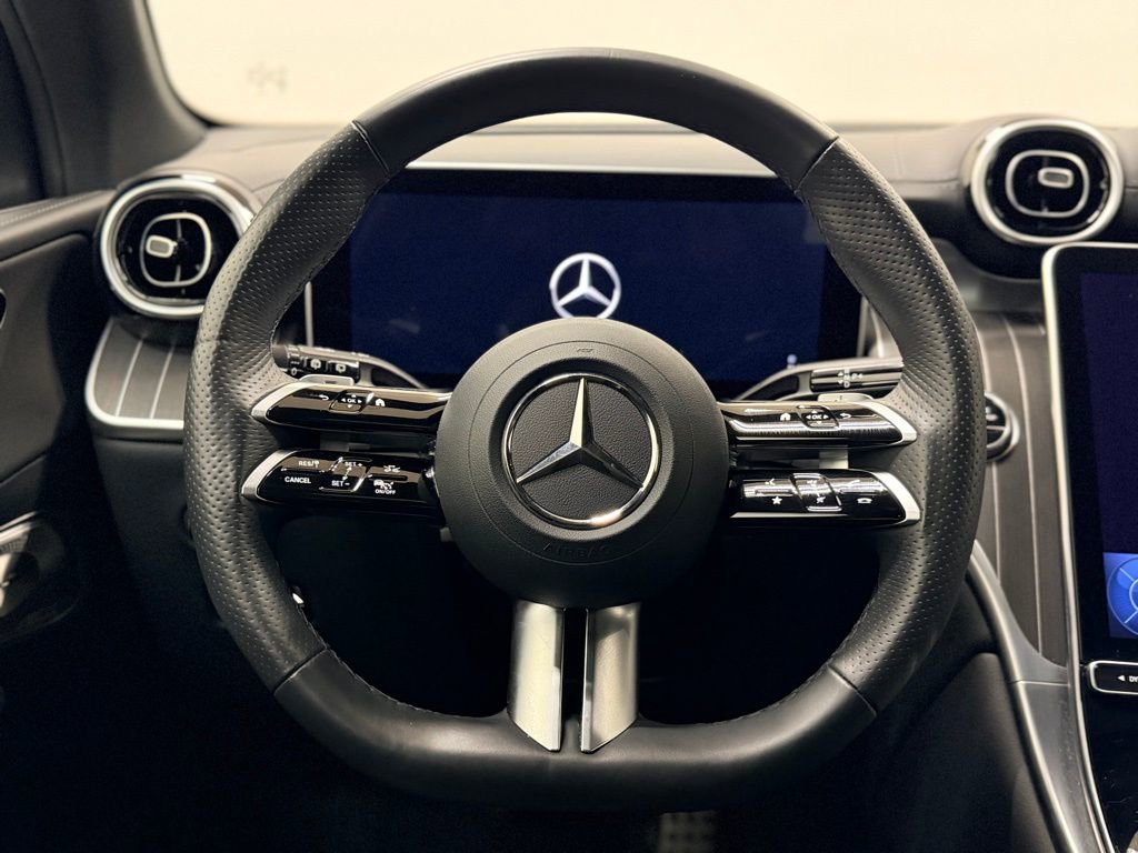 Used 2024 Mercedes-Benz GLC 300 4MATIC image 15
