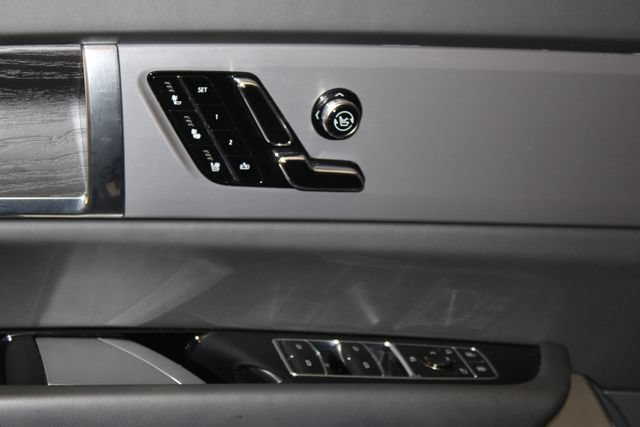 Used 2026 Cadillac Vistiq Platinum w/ LPO, Floor Liner Package AWD/4WD image 36