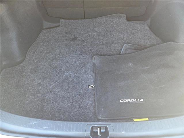 Certified 2025 Toyota Corolla SE image 6