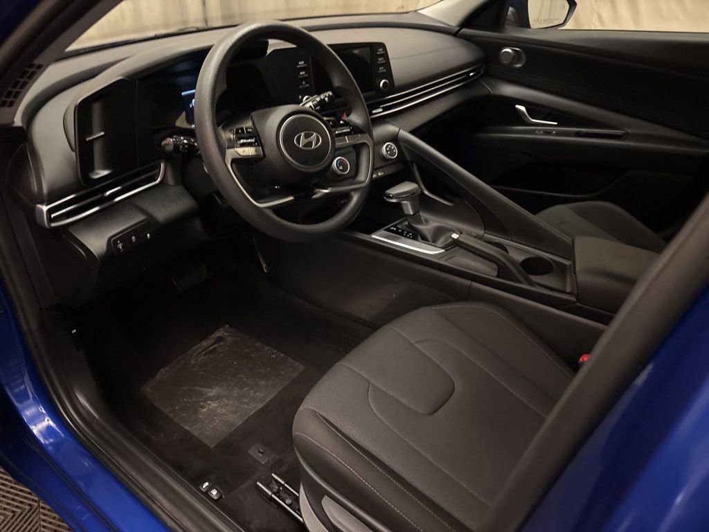 Certified 2026 Hyundai Elantra SE image 13