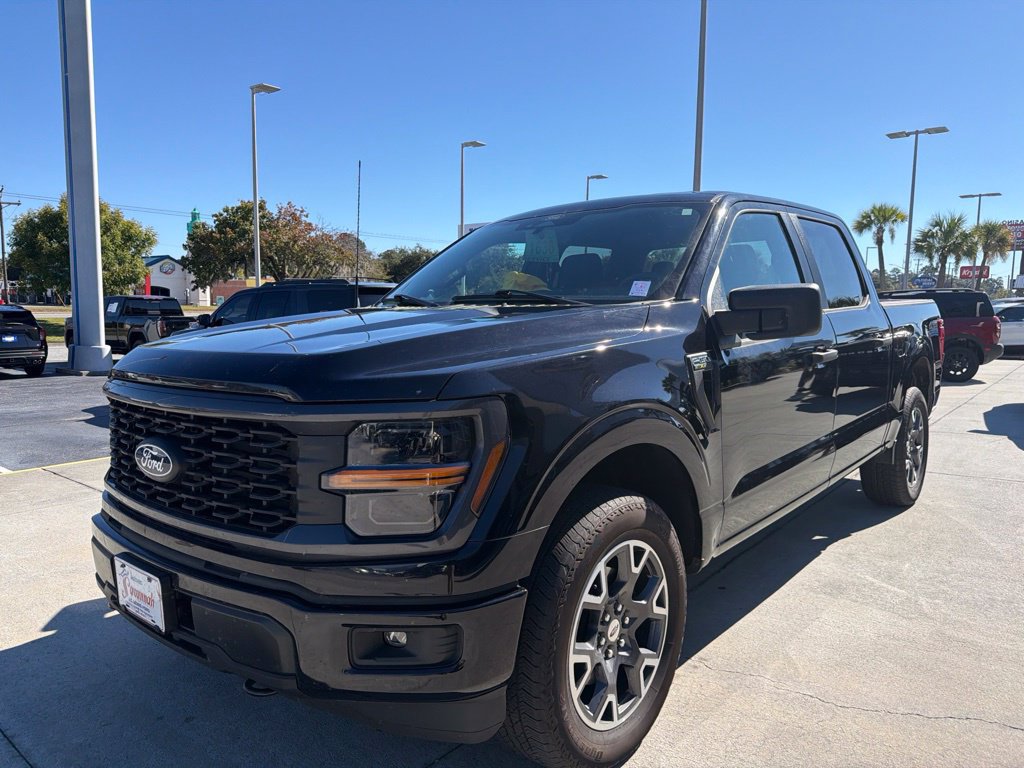 Used 2025 Ford F150 STX w/ Equipment Group 200A AWD/4WD image 4