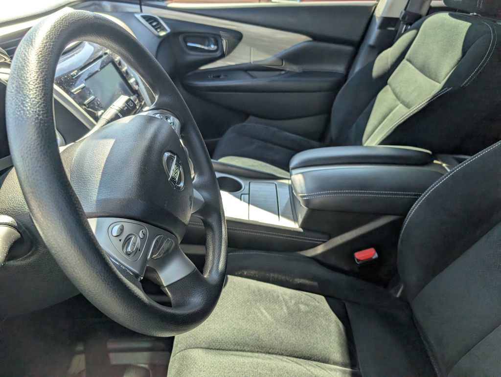 Used 2016 Nissan Murano S image 9
