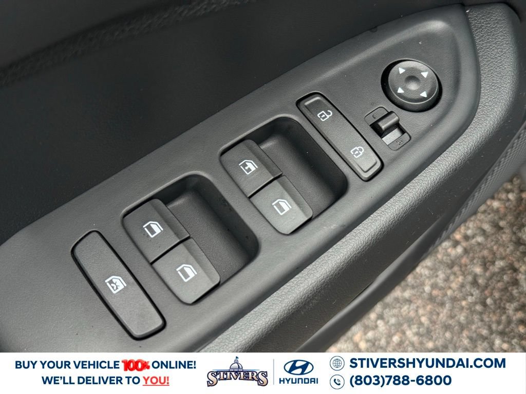 Certified 2026 Hyundai Venue SE FWD image 21
