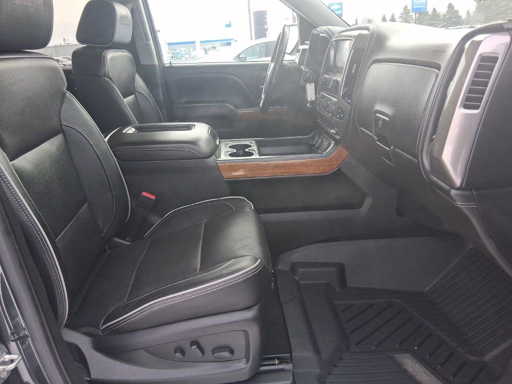 Used 2018 Chevrolet Silverado 1500 High Country image 16