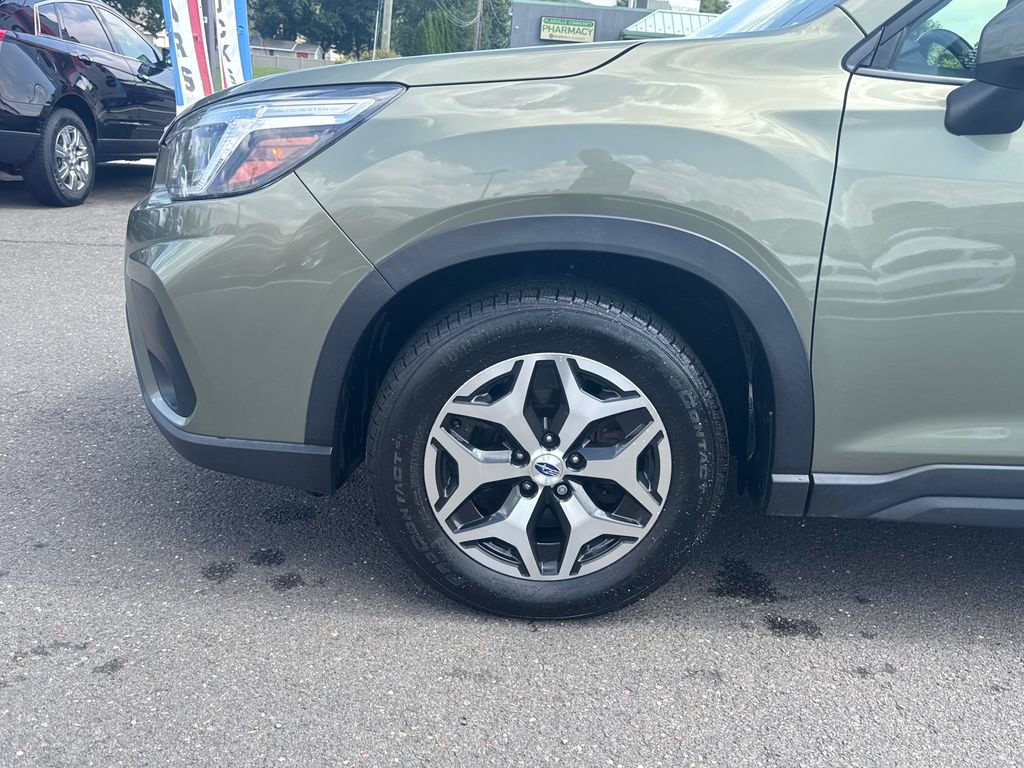 Used 2020 Subaru Forester Premium AWD/4WD image 27