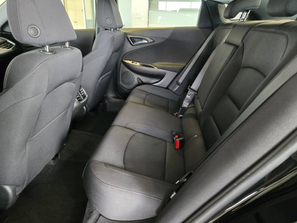 Used 2024 Chevrolet Malibu LT FWD image 15