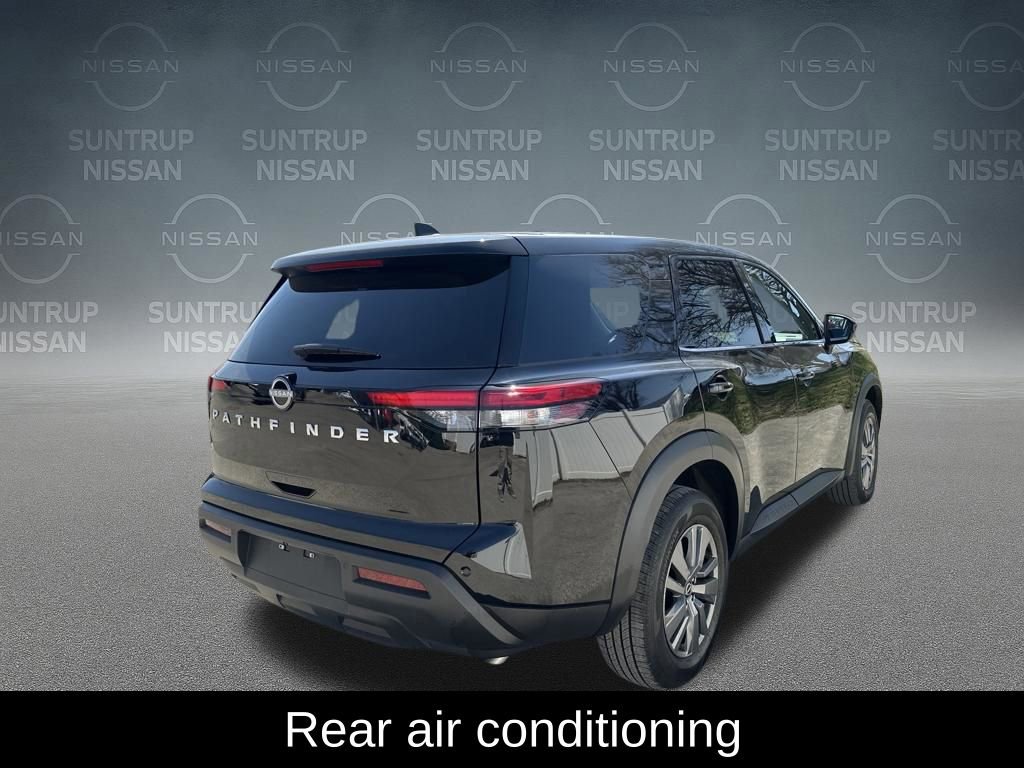 Used 2025 Nissan Pathfinder S image 6