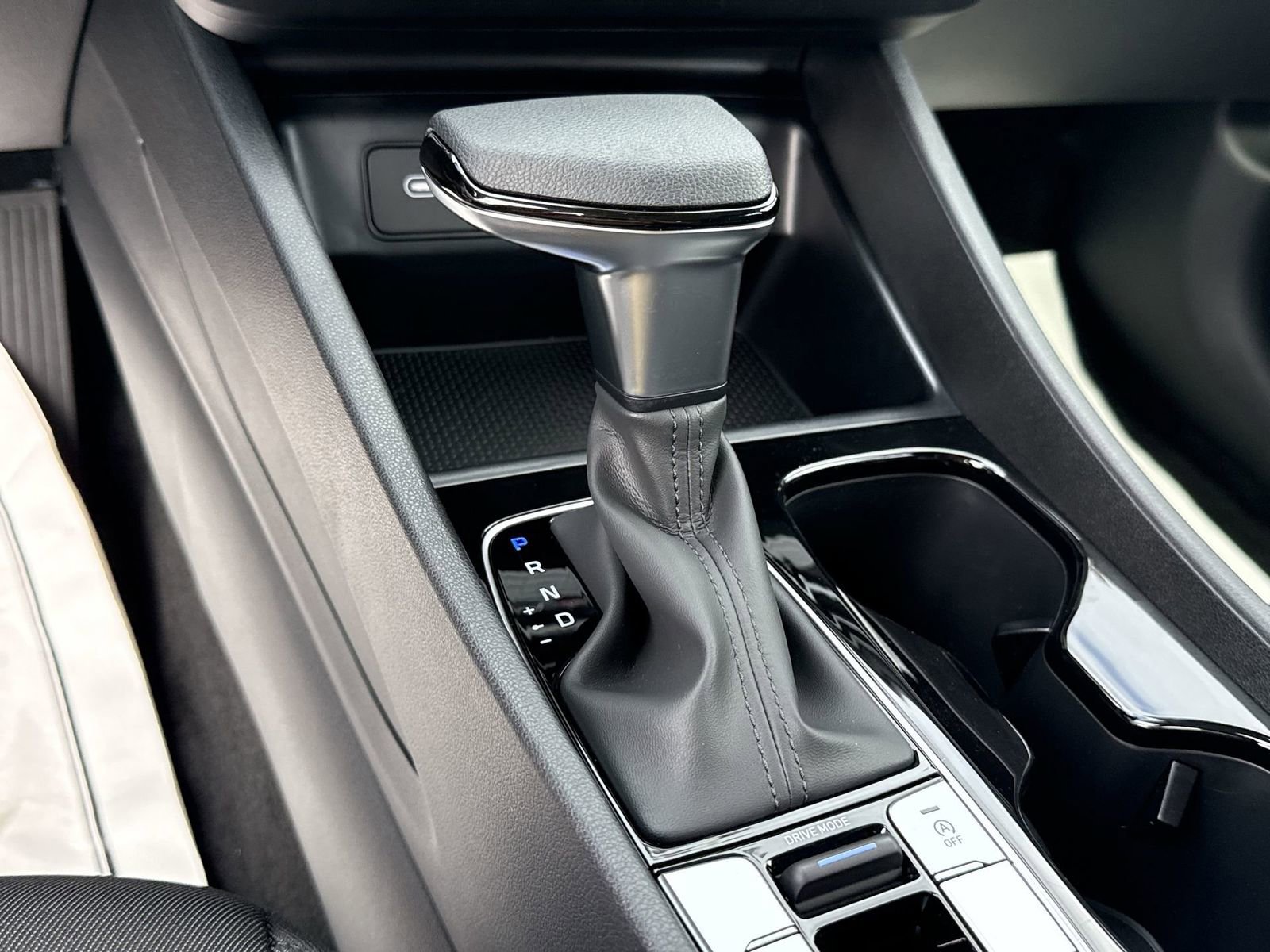 New 2026 Hyundai Tucson SE image 22