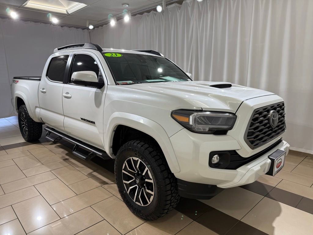 Certified 2023 Toyota Tacoma TRD Sport w/ TRD Premium Sport Package AWD/4WD image 7
