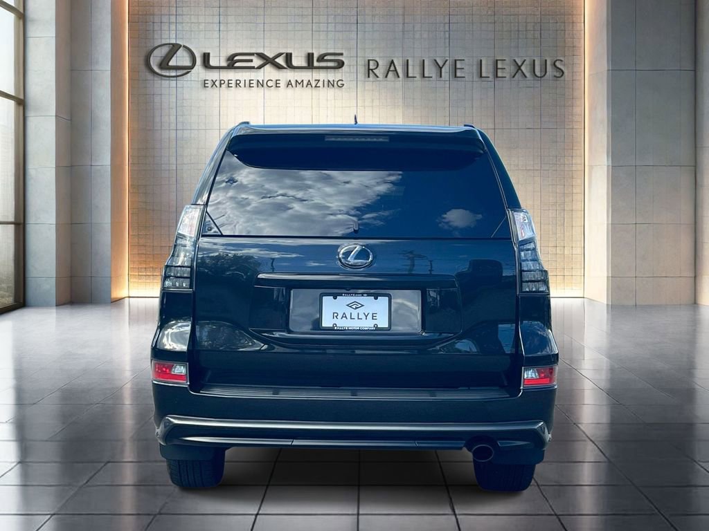 Used 2023 Lexus GX 460 Luxury w/ Sport Design Package image 6