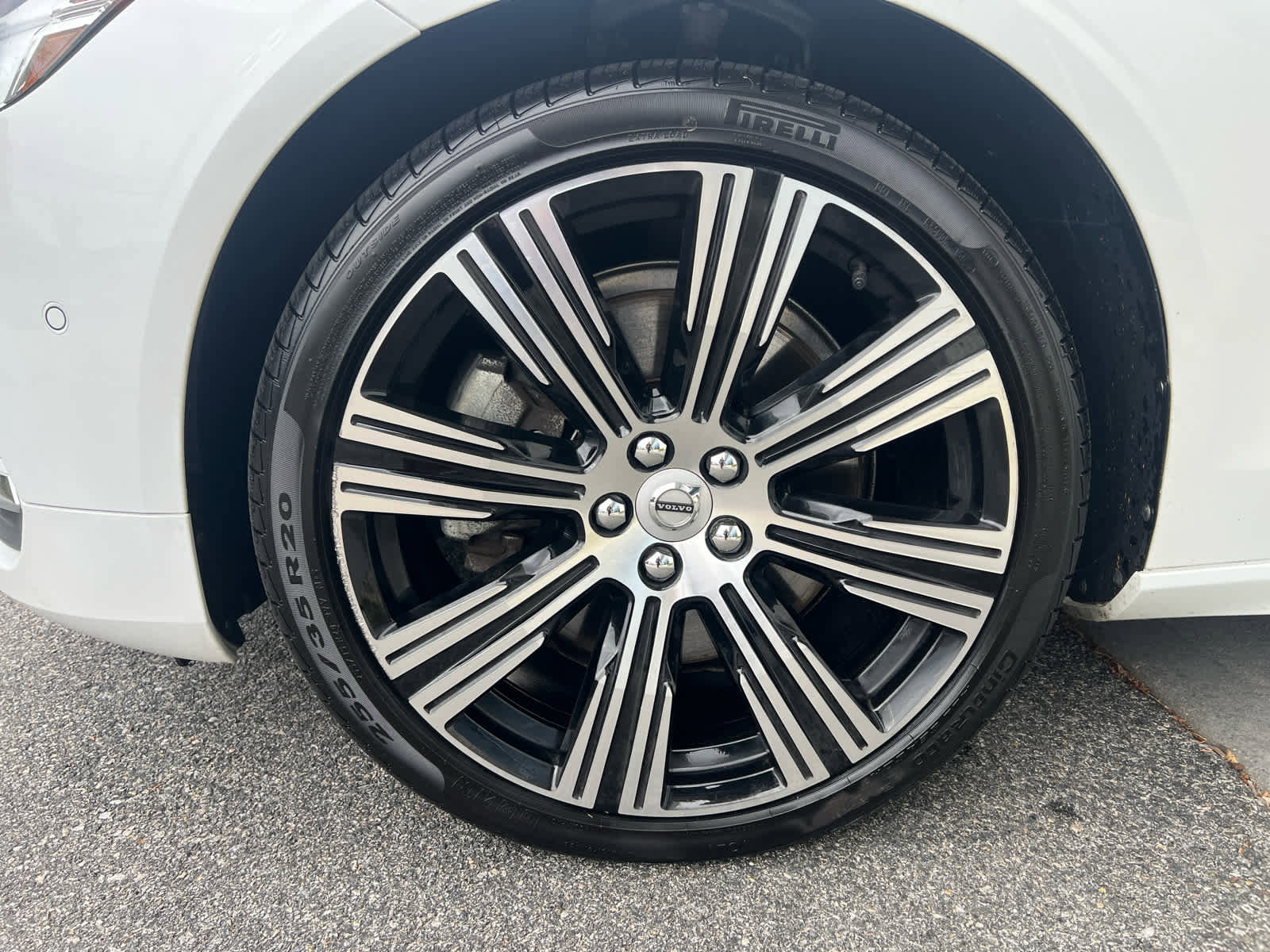 Certified 2022 Volvo S90 B6 Inscription w/ Advanced Package image 5