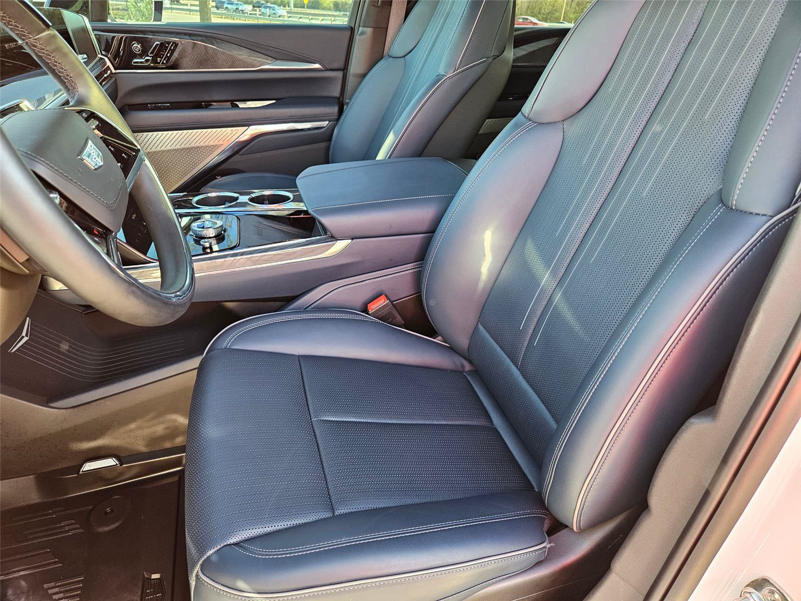 New 2025 Cadillac Escalade IQ Sport 2 AWD/4WD image 27
