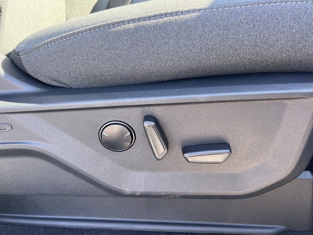 New 2025 Ford F150 XLT w/ Equipment Group 302A MID image 32