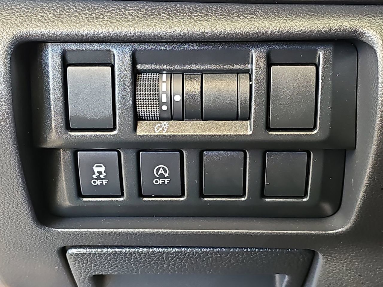 Used 2023 Subaru Crosstrek 2.0i Premium w/ Special Edition image 31