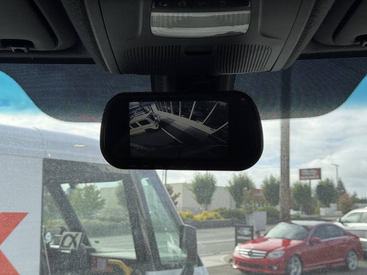 Used 2019 Mercedes-Benz Sprinter 144 image 23