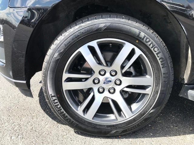 Used 2024 Ford Expedition Limited AWD/4WD image 23