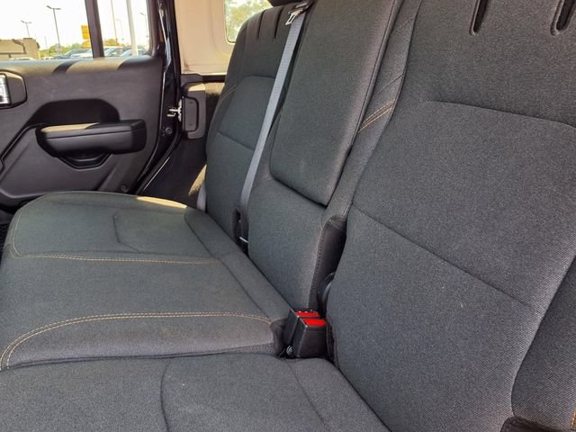 Used 2024 Jeep Wrangler Unlimited AWD/4WD image 6