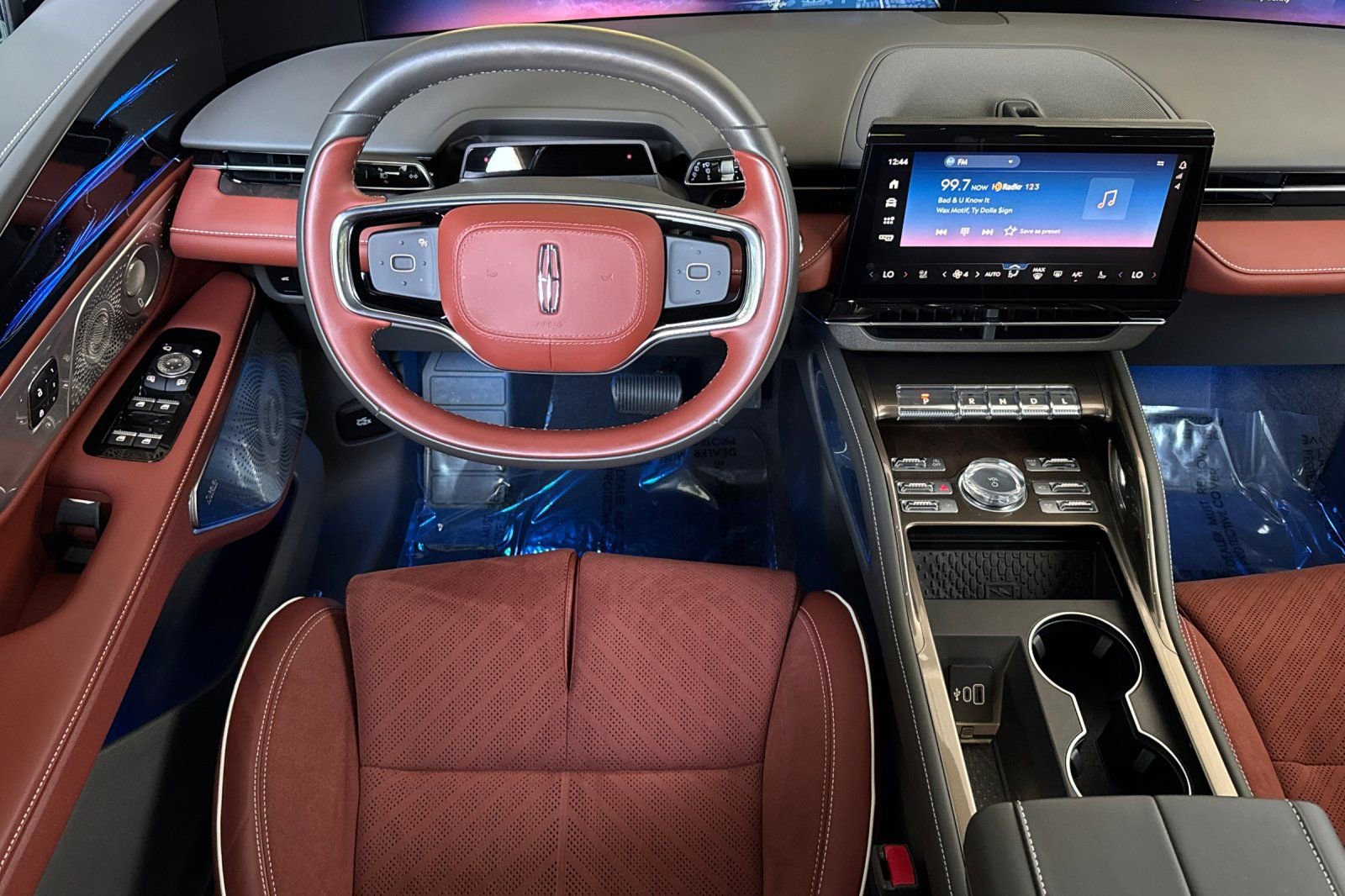 Certified 2024 Lincoln Nautilus Black Label image 14