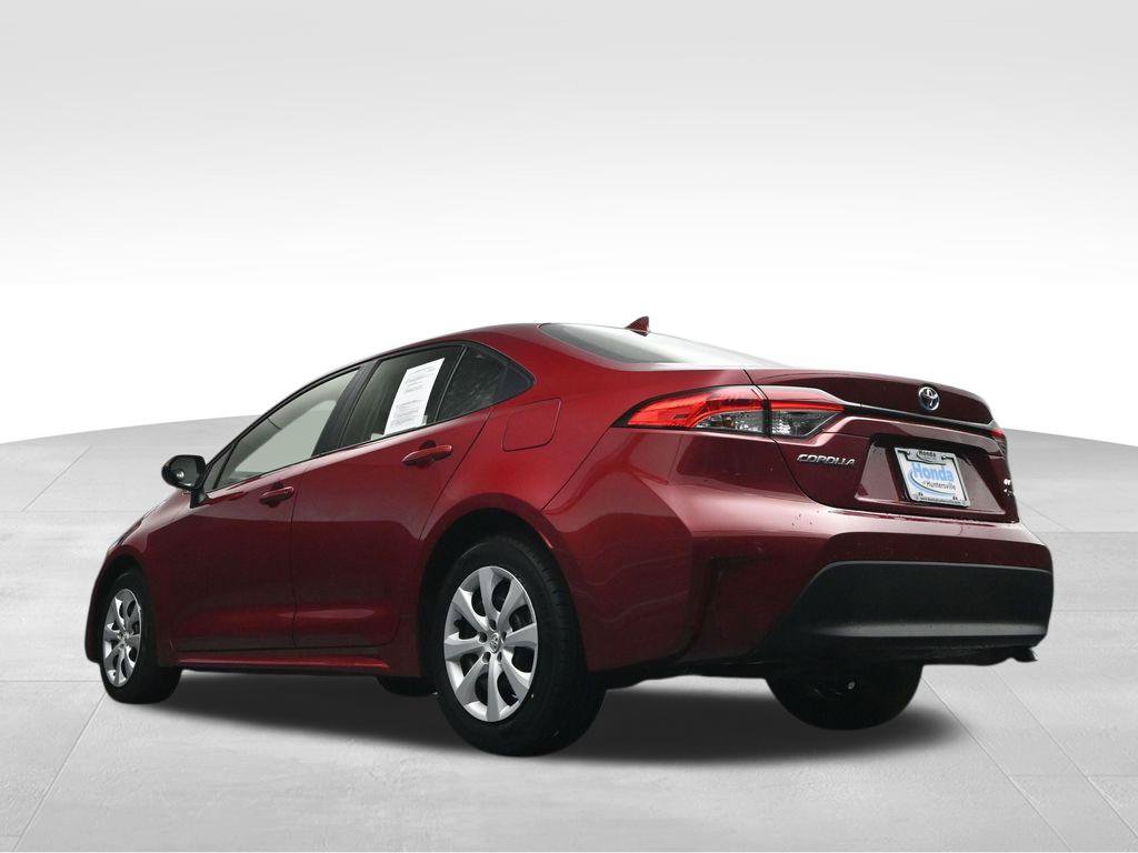 Used 2025 Toyota Corolla LE FWD image 39