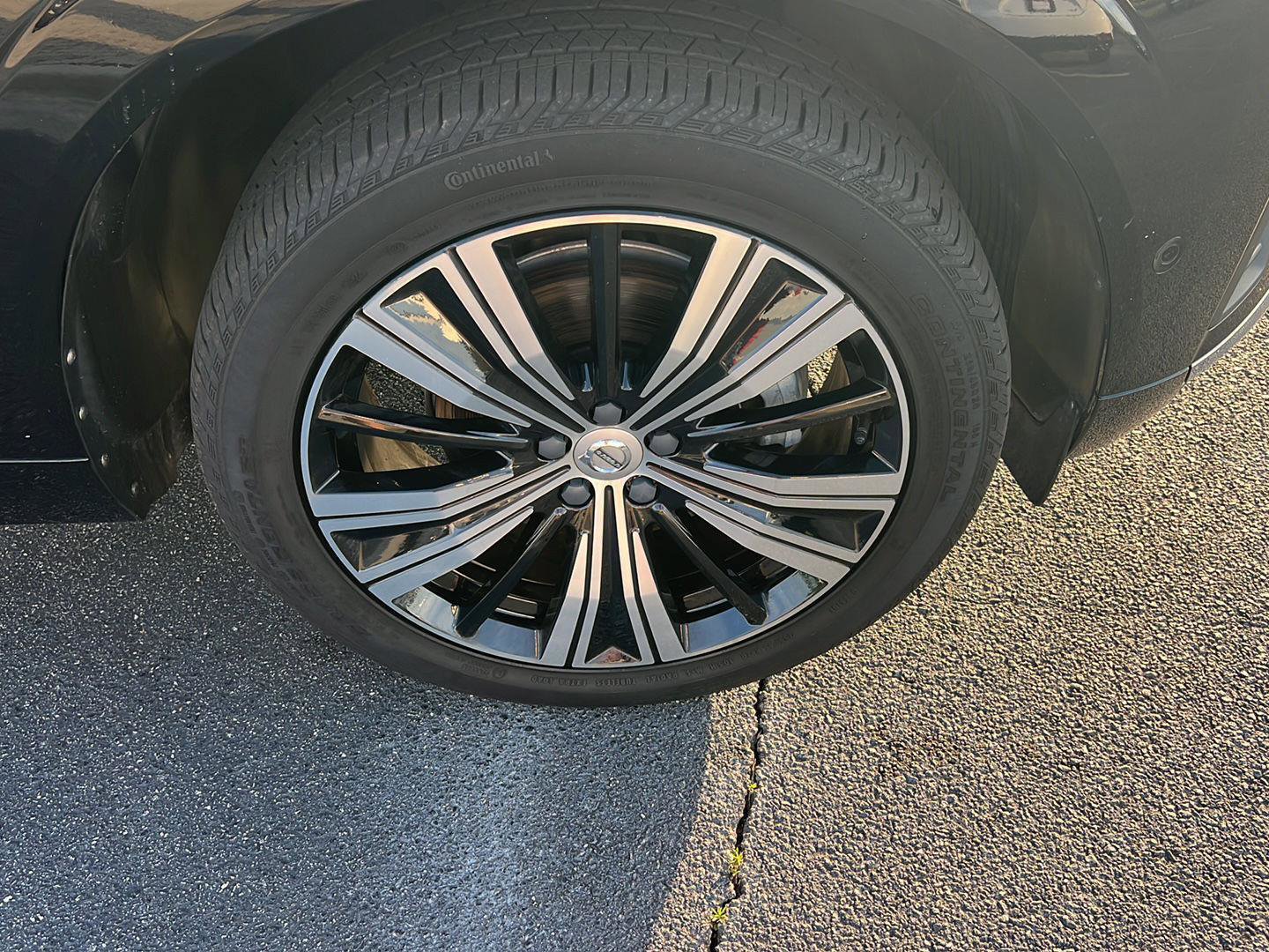 Used 2023 Volvo XC60 B5 Plus w/ Protection Package Premier image 40