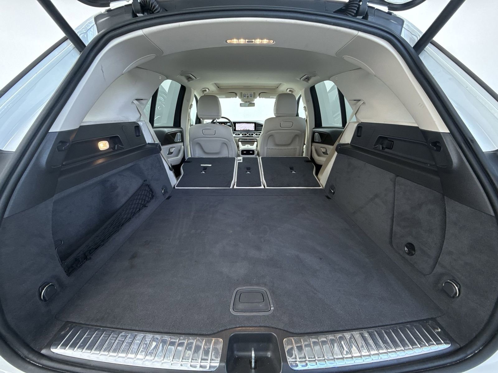 Used 2020 Mercedes-Benz GLE 350 4MATIC w/ Premium Package image 36