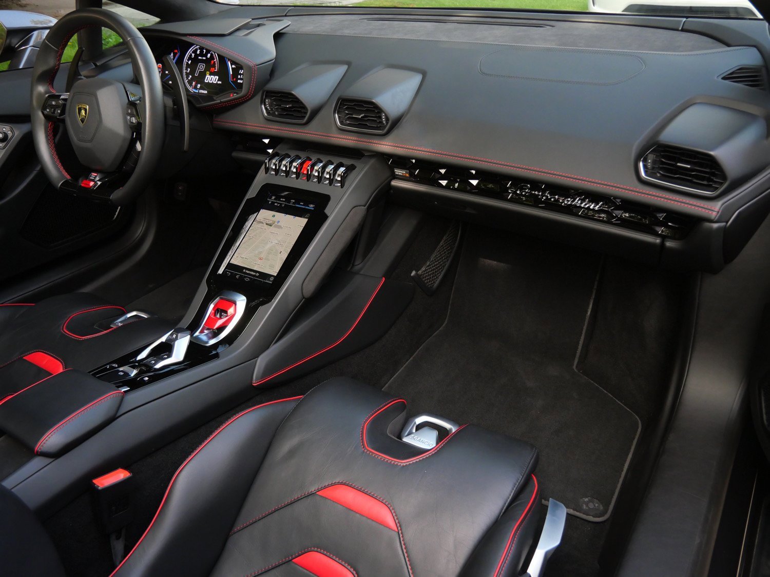 Used 2021 Lamborghini Huracan EVO image 7