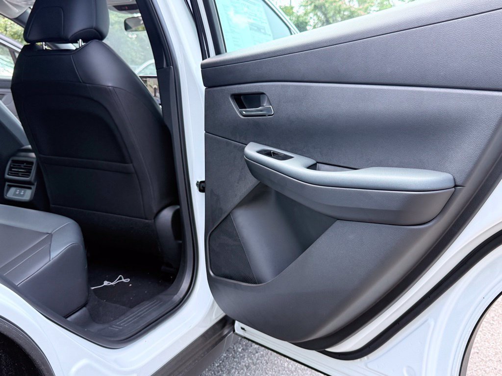 New 2026 Nissan Leaf SV+ w/ Floor Mat Package (SV+) FWD image 21