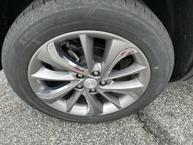 Used 2023 Buick Encore GX Essence w/ Experience Buick Package FWD image 21