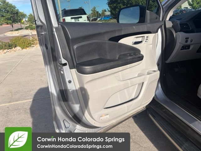 Used 2019 Honda Pilot Touring image 16