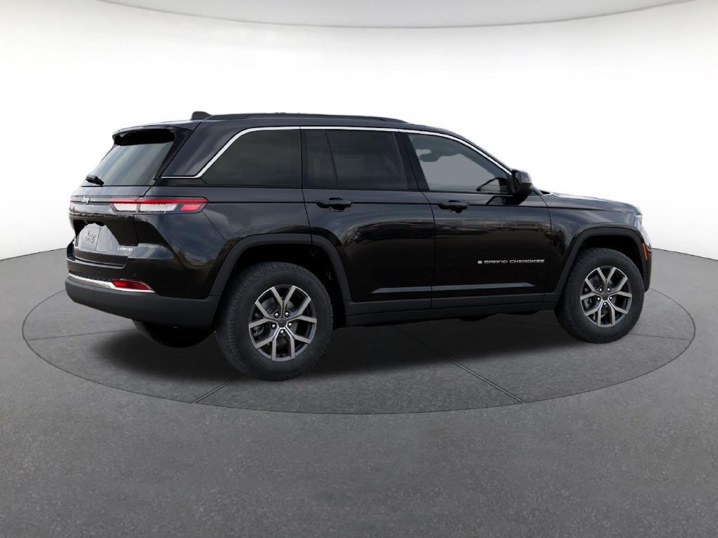 New 2027 Jeep Grand Cherokee Laredo X AWD/4WD image 4