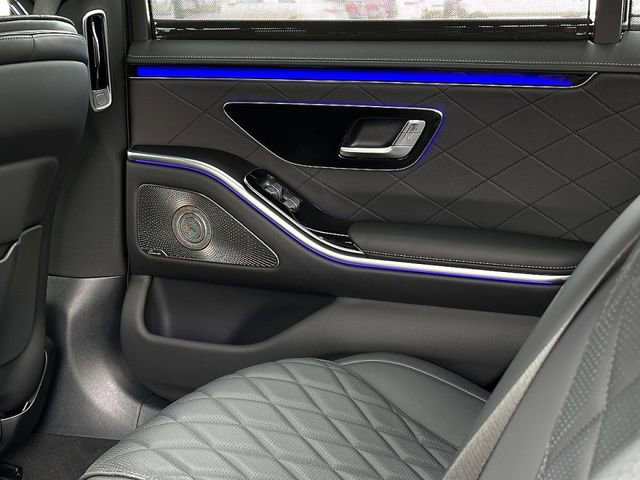 Certified 2025 Mercedes-Benz S 580 4MATIC Sedan image 31