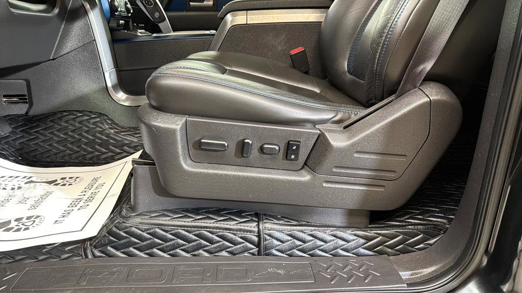 Used 2013 Ford F150 Raptor w/ Luxury Equipment Group AWD/4WD image 20