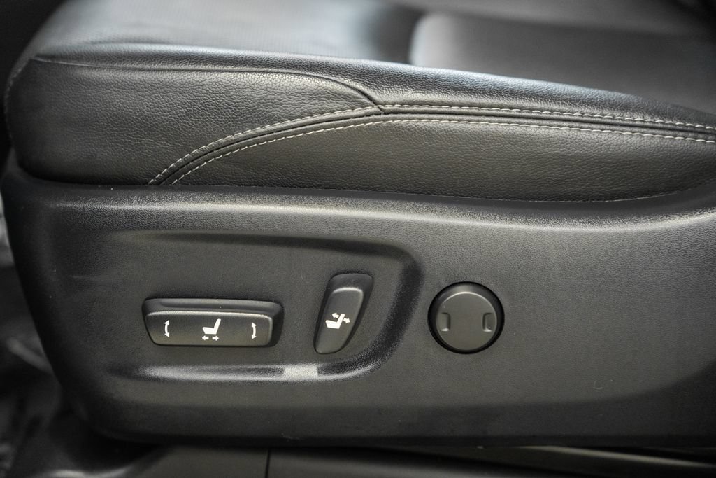 Used 2023 Toyota 4Runner Limited AWD/4WD image 34