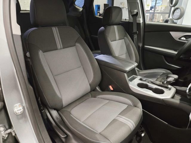 Used 2025 Chevrolet Blazer LT w/ Midnight/Sport Edition image 12