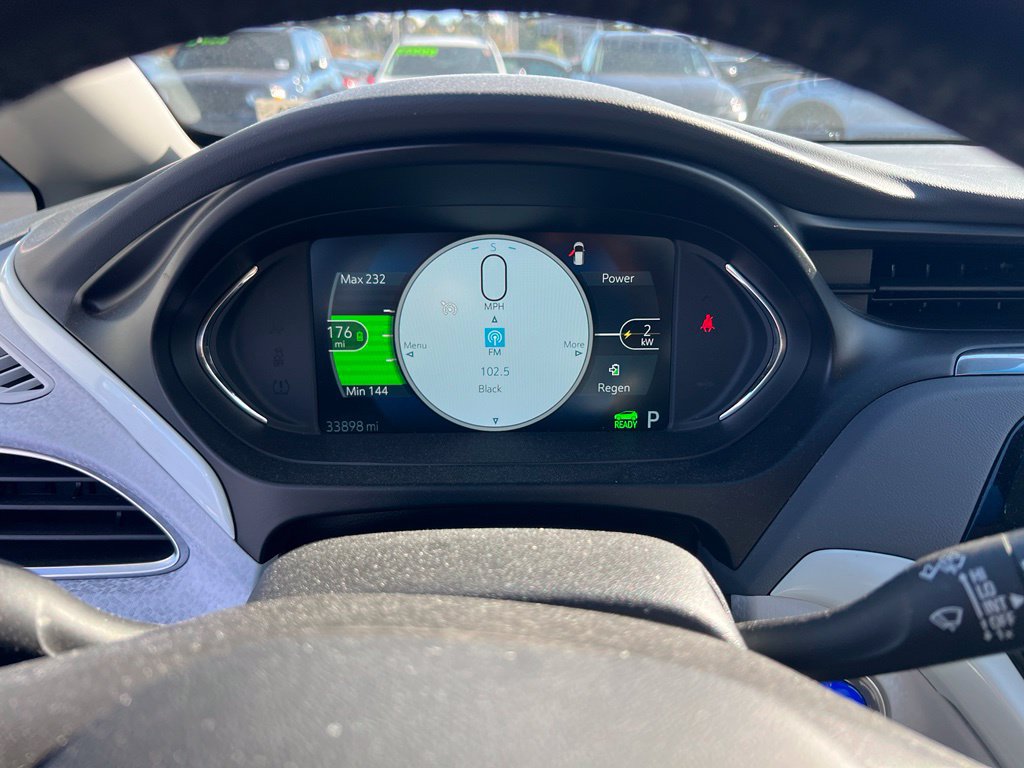 Used 2021 Chevrolet Bolt Premier w/ Infotainment Package FWD image 16