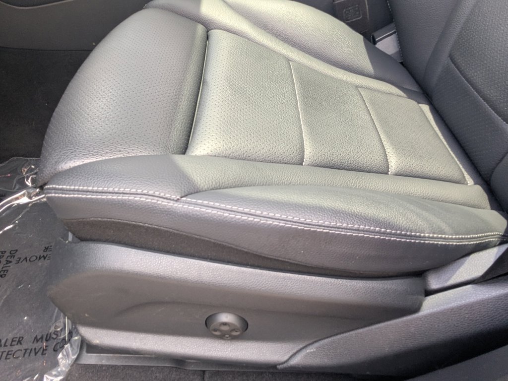 Used 2022 Mercedes-Benz GLC 300 4MATIC w/ Premium Package Lite image 8