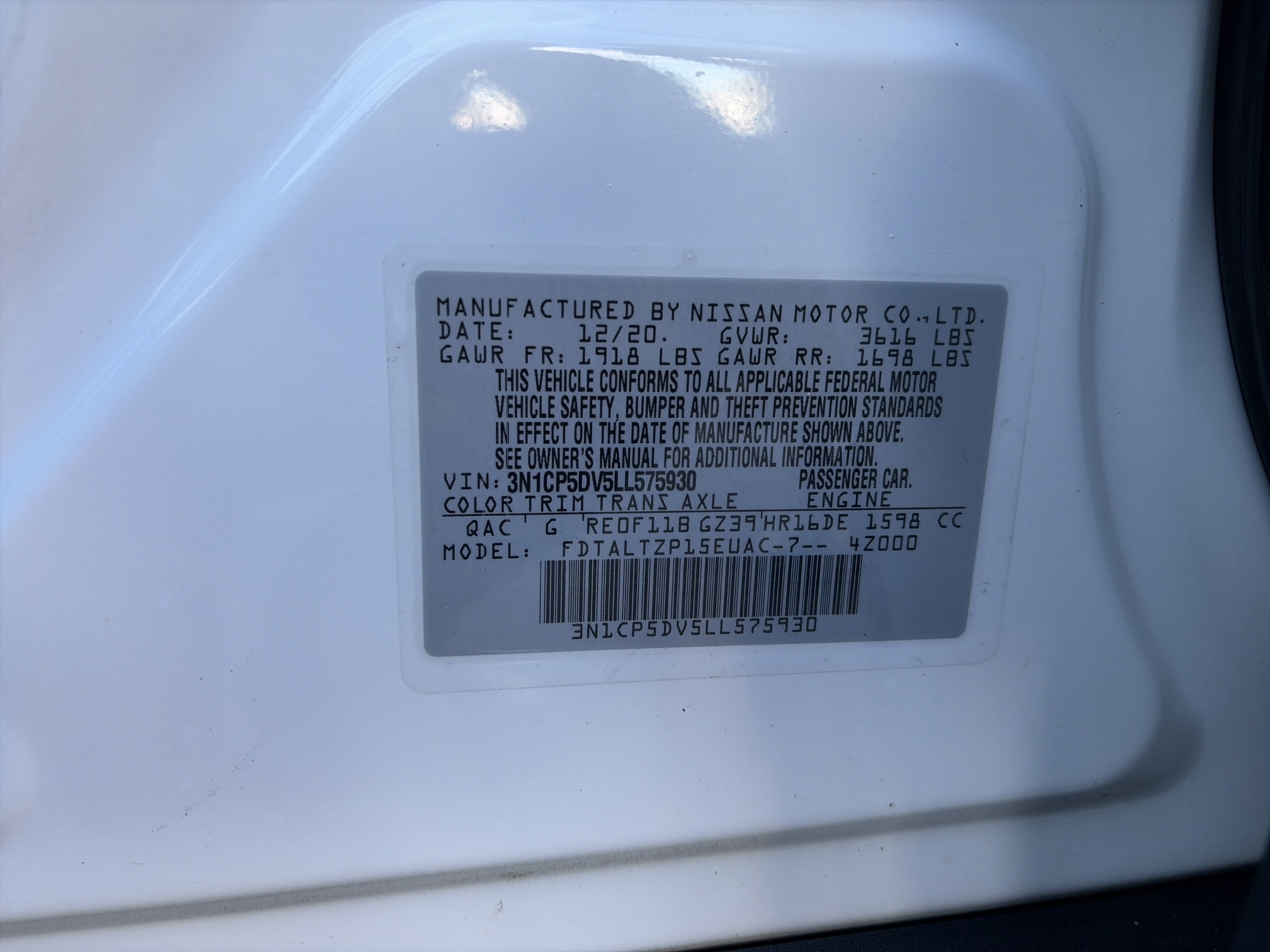 Used 2020 Nissan Kicks SR image 26