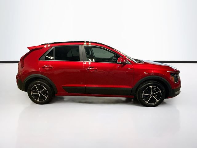 Used 2025 Kia Niro EX FWD image 8