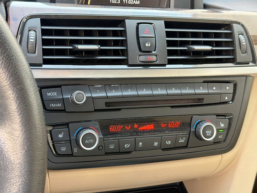 Used 2014 BMW 328i xDrive Sedan AWD/4WD image 12